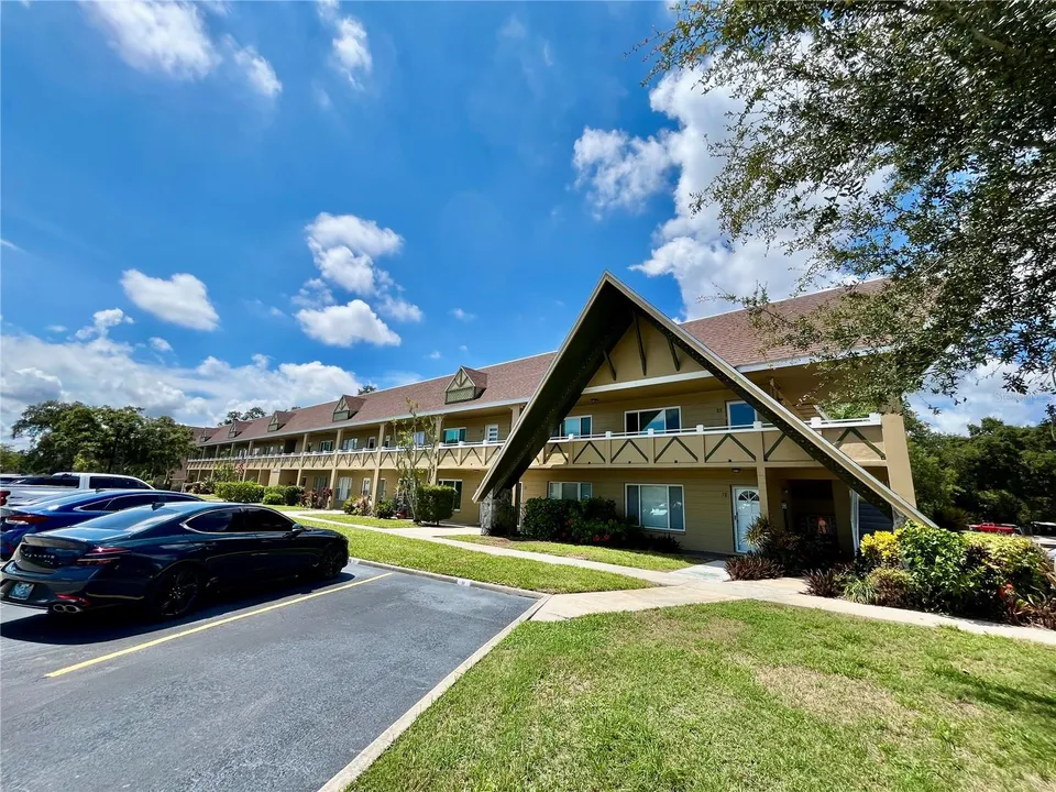 2000 WORLD PARKWAY BLVD #7, photo 1