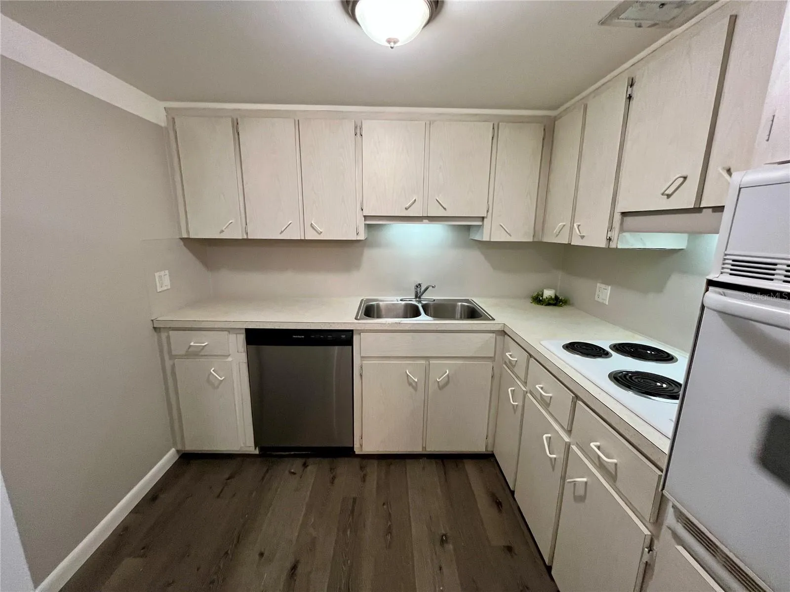 2000 WORLD PARKWAY BLVD #7, photo 11