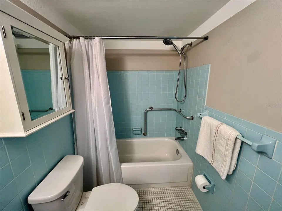 2000 WORLD PARKWAY BLVD #7, photo 17