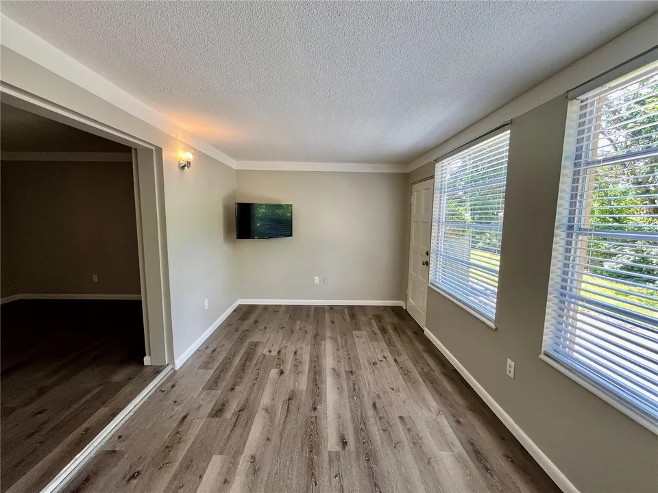 2000 WORLD PARKWAY BLVD #7, photo 22