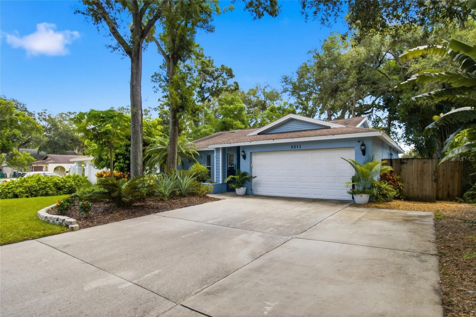 3211 COVENTRY N, photo 3