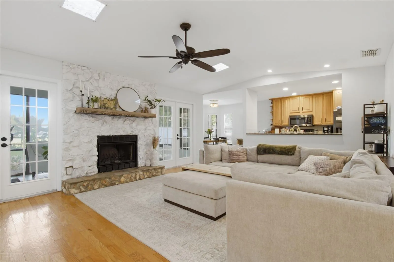 3211 COVENTRY N, photo 6