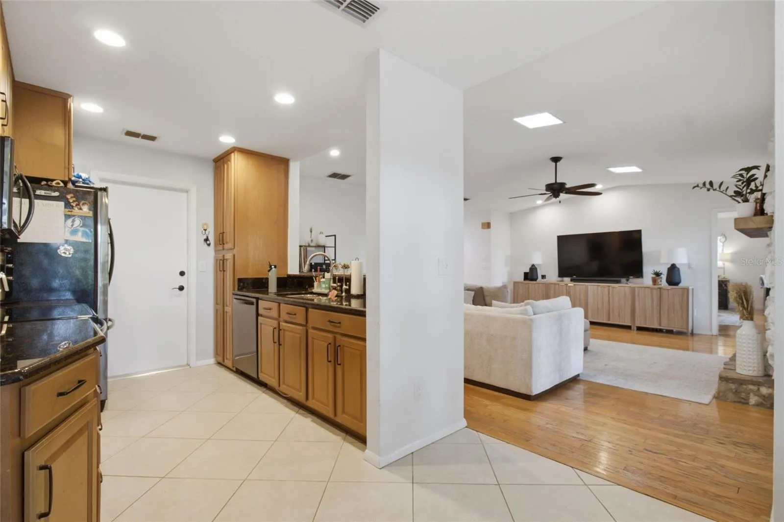 3211 COVENTRY N, photo 16